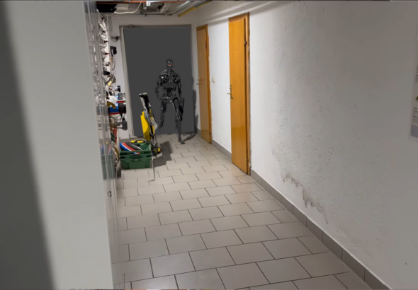 Terminator_u_hodniku